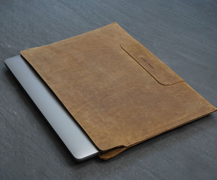 Leather MacBook Pro/Air sleeve, case