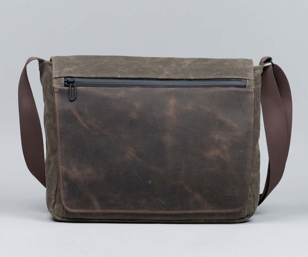 Shinjuku Messenger Bag | USA Made | WaterField Designs