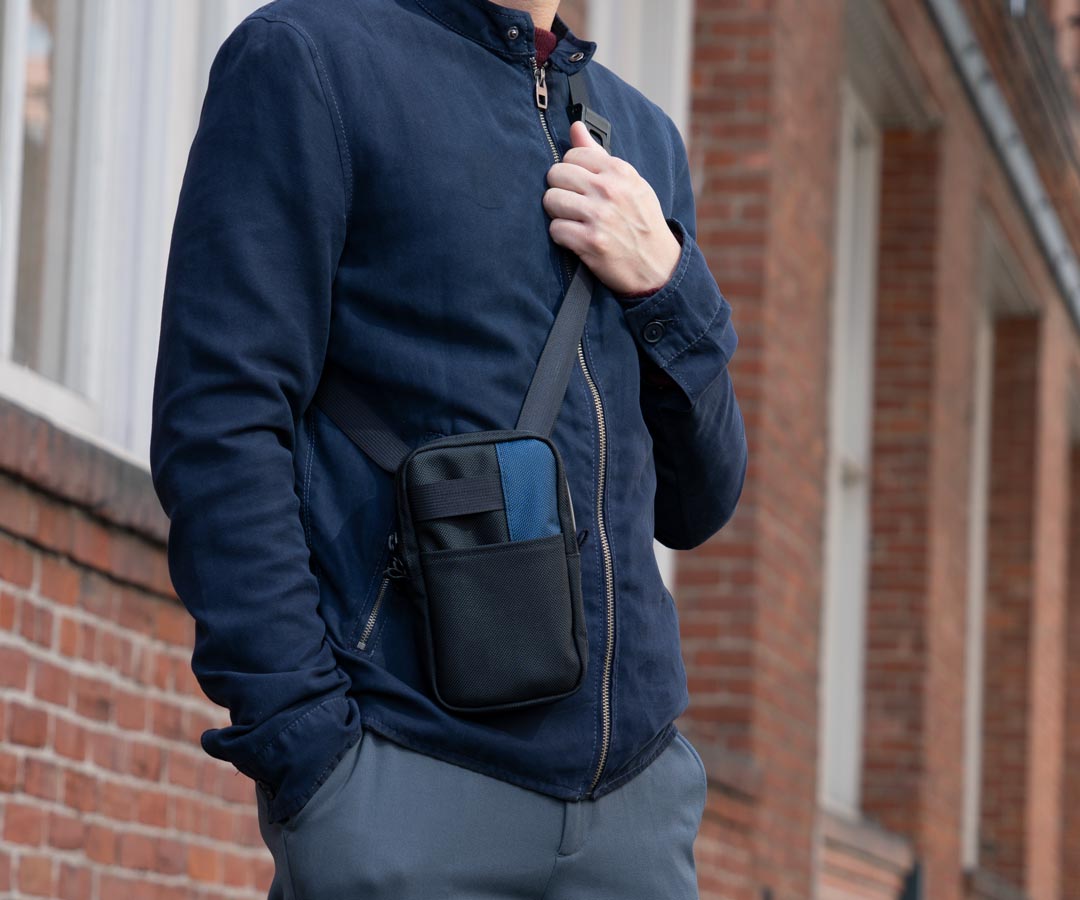 Black Minimalist Mini Crossbody Bag For Men, Portable Phone Bag