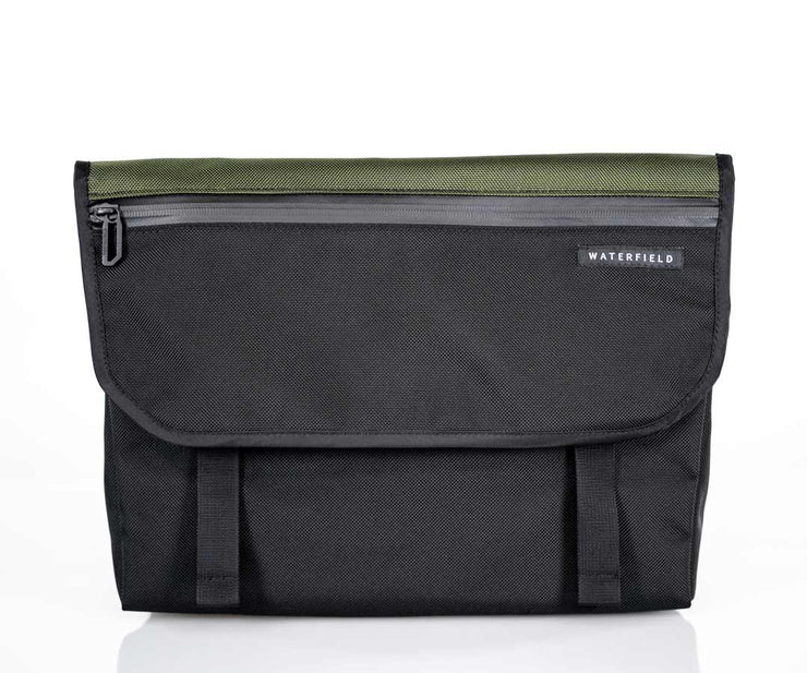 Essential Messenger Laptop Bag